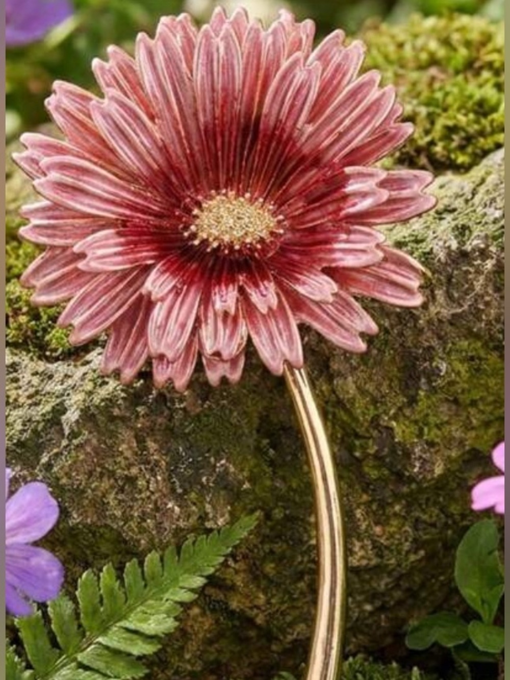 Pink Daisy Flower Brooch with Gold Stem